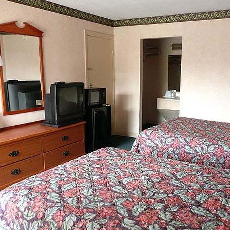 Travelodge By Wyndham Lumberton Pokoj fotografie